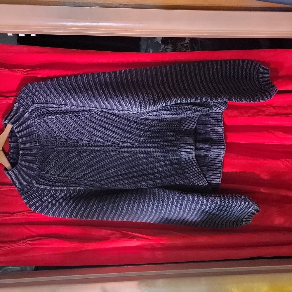 Free People Cable Knit Long Balloon Sleeve Sweater in Faded Black size L